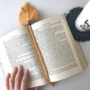 Like this listing to bookmark my closet!